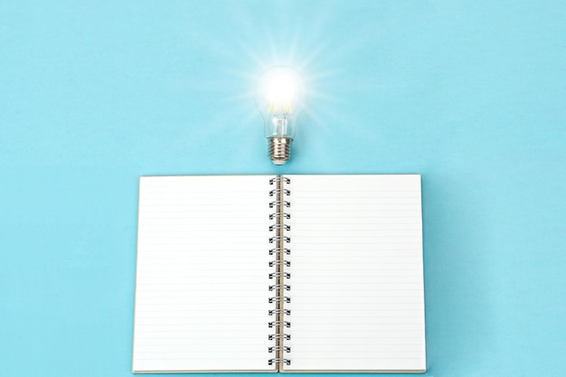 晒小奶猫朋友圈文案搞笑集合四十条